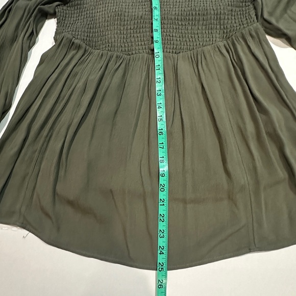 TORRID OFF THE SHOULDER GREEN SWEETHEART PUFF SLEEVE TOP, SIZE 1X - Picture 4 of 9